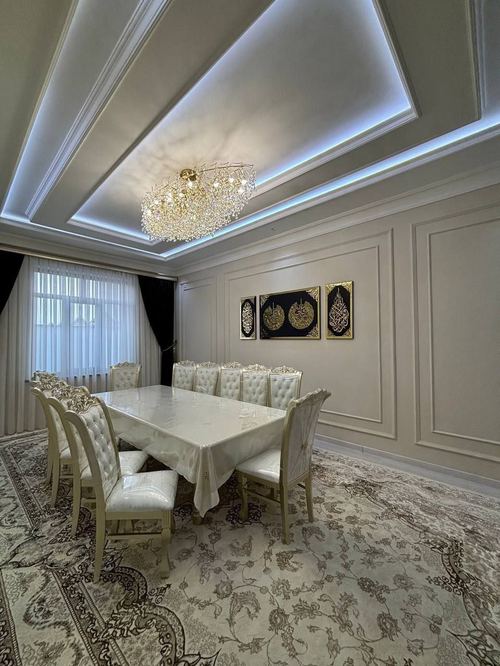 6-room house, 270 m²