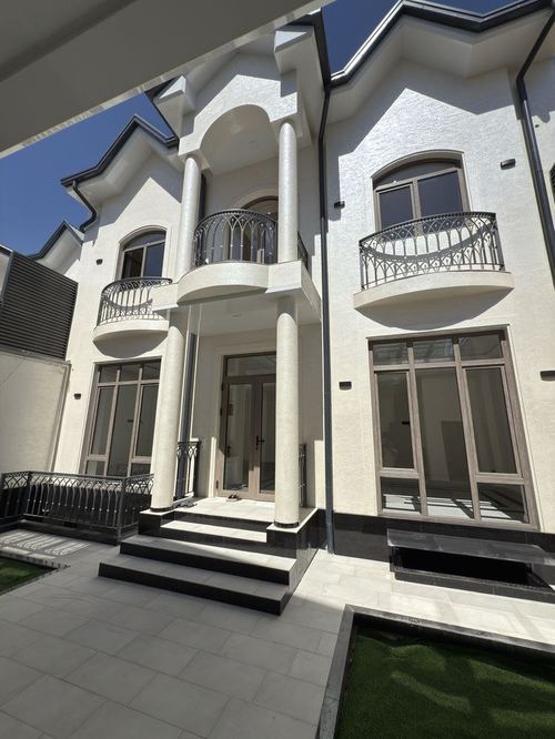6-room house, 200 m²