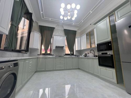 5-room house, 150 m²