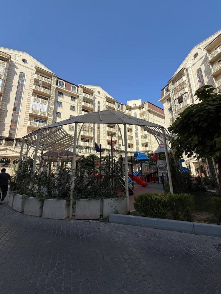 3-комнатная квартира, 115 м², 1/8 эт, Ташкент, Юнусабадский район, на продажу