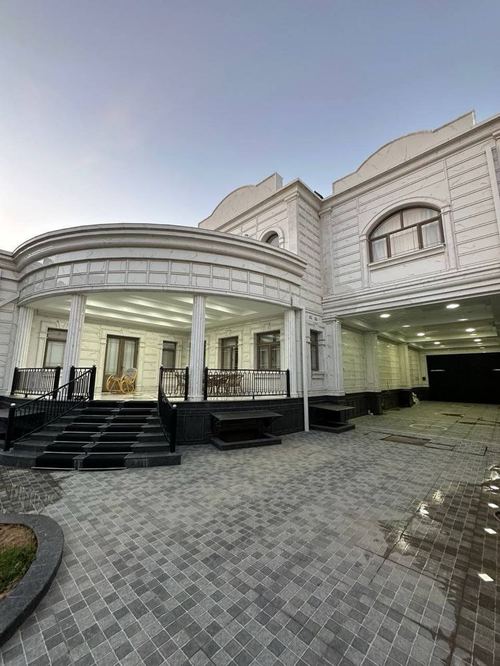 15-room house, 2000 m²