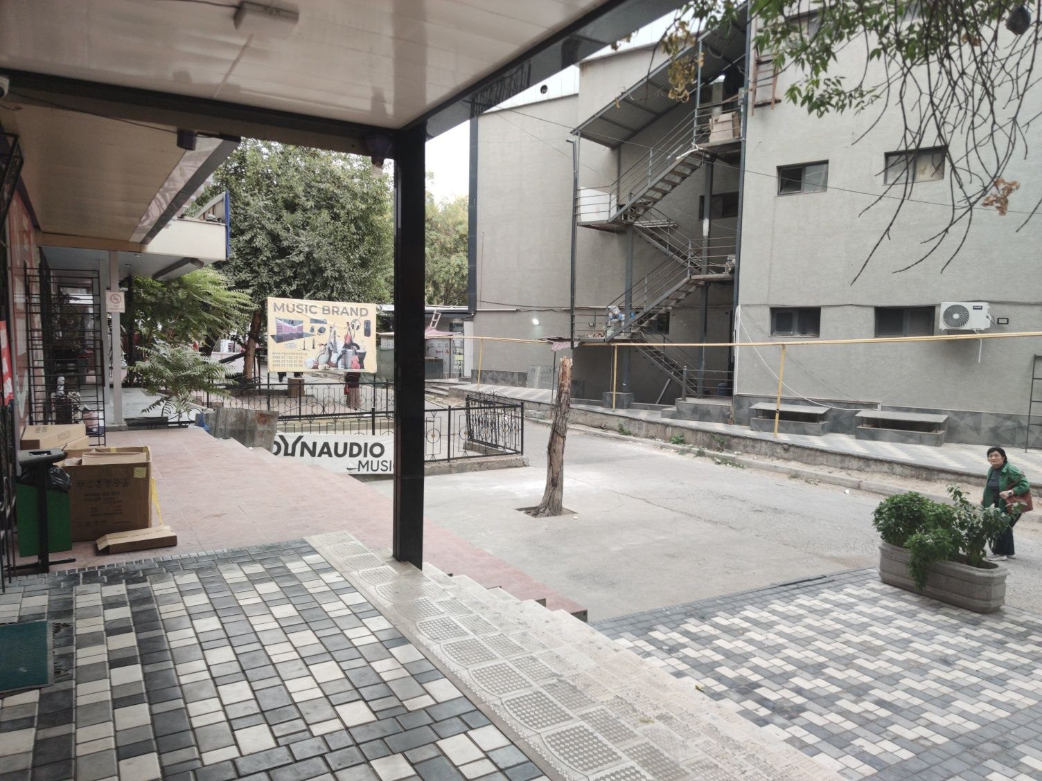 3-комнатная квартира, 55 м², Ташкент, Чиланзарский район, в аренду