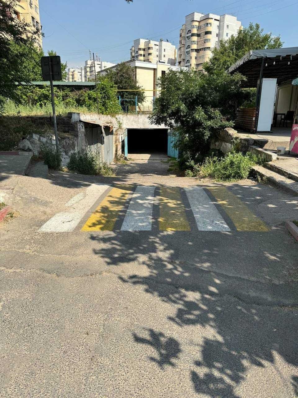 Yer osti garaj sotiladi