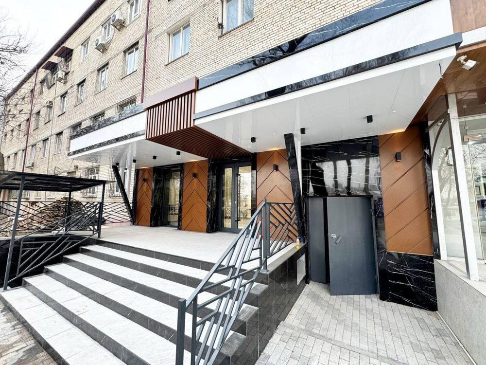 C-13 | Labzak - Commercial premises for sale along the road 130m2