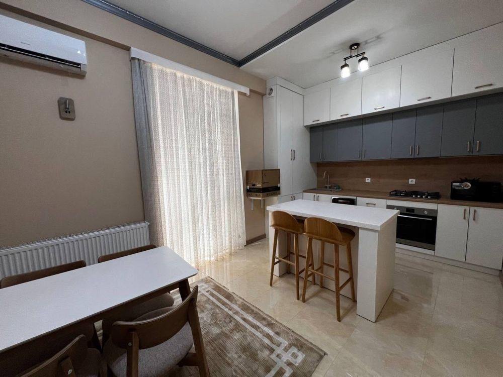 4-xonali kvartira, 131 m², Toshkent, Yakkasaroy tumani, sotuvga
