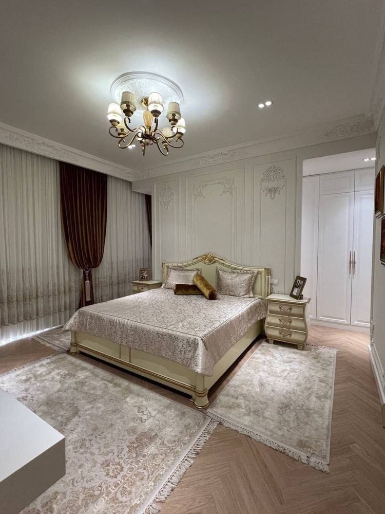 6-xonali kvartira, 217 m², Toshkent, Shayxontohur tumani, sotuvga