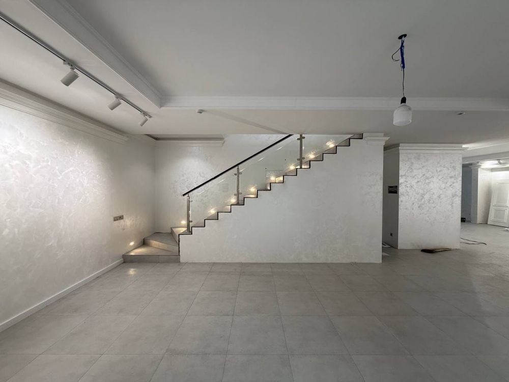 Office, shop, showroom in the Boulevard residential complex.
