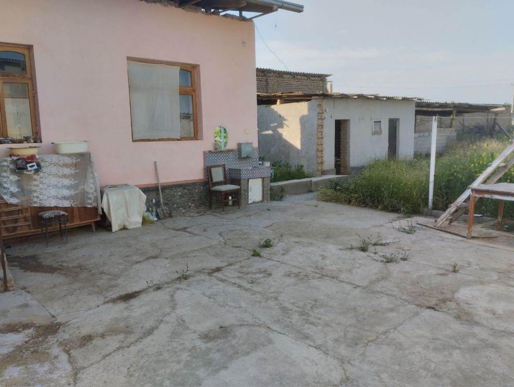 3-комнатный дом, 1200 м², Ташкент, Чиланзарский район, на продажу