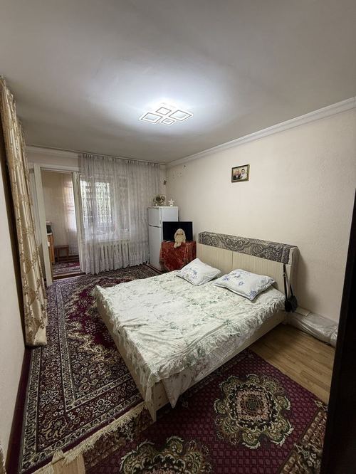 Urgent! Mirabad district, Kuylyuk-2, 1/1/4, balcony 1.5x6, not end unit
