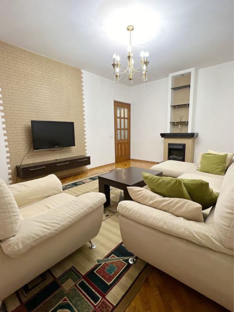 4-room apartment, 100 m², Tashkent, Chilanzar District, for sale