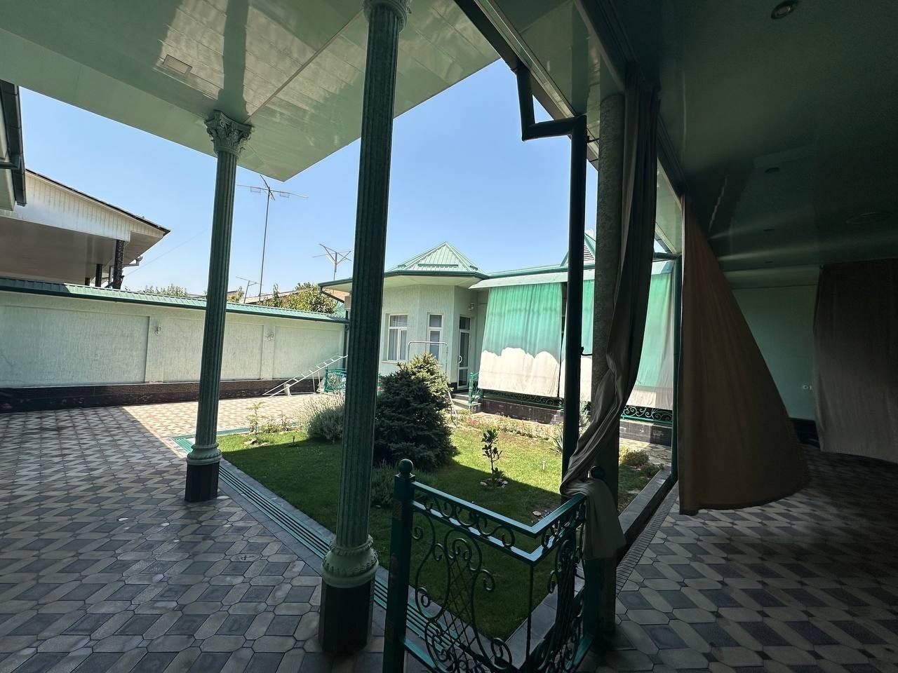 6-xonali uy, 390 m², Toshkent, Uchtepa tumani, sotuvga