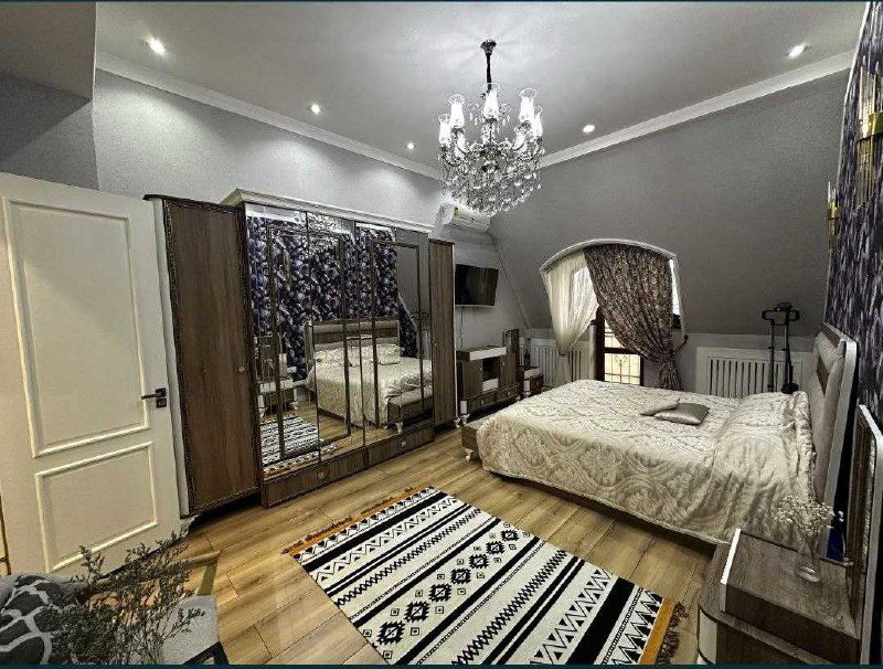 4-комнатная квартира, 155 м², Ташкент, Яккасарайский район, на продажу
