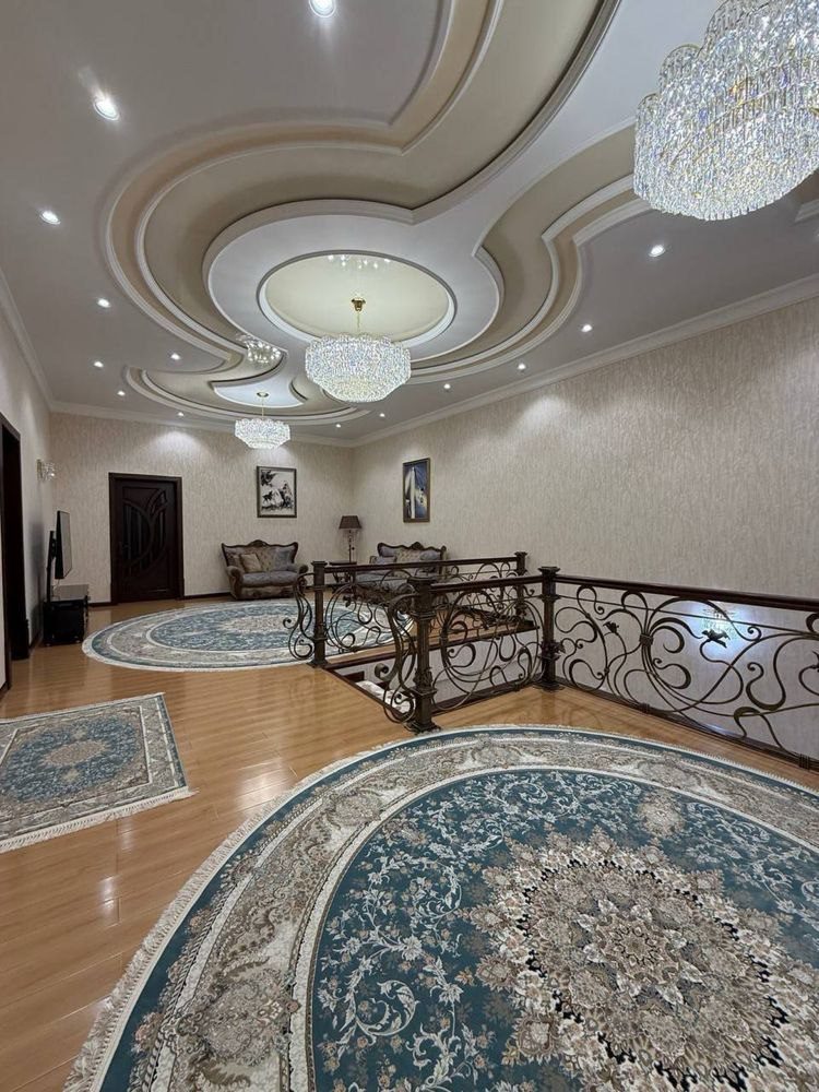8-xonali uy, 600 m², Toshkent, Yakkasaroy tumani, sotuvga
