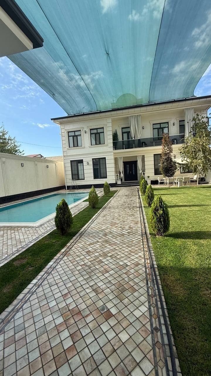 8-xonali uy, 900 m², Toshkent, Yakkasaroy tumani, sotuvga