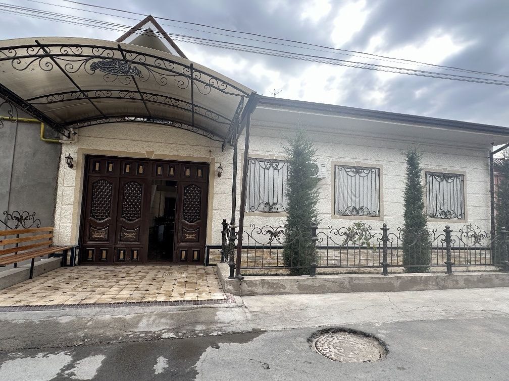 9-room house, 200 m², Tashkent, Bektemir District, for sale