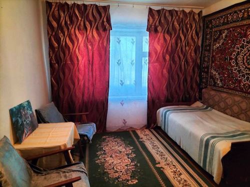 Apartment with average renovation for sale