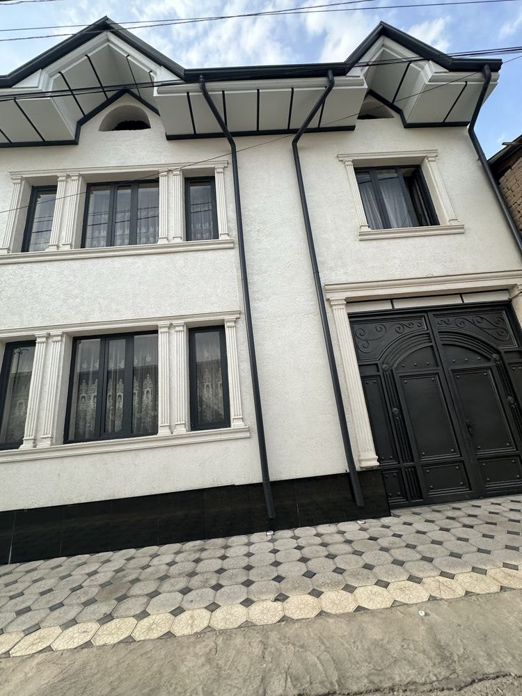 8-комнатный дом, 300 м², Ташкент, Сергелийский район, на продажу