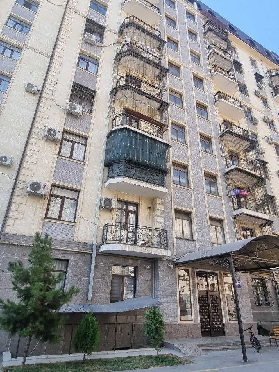 3-комнатная квартира, 121 м², Ташкент, Яккасарайский район, на продажу