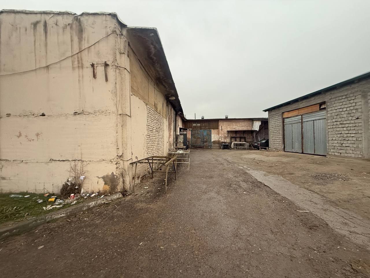 Production workshop for sale.