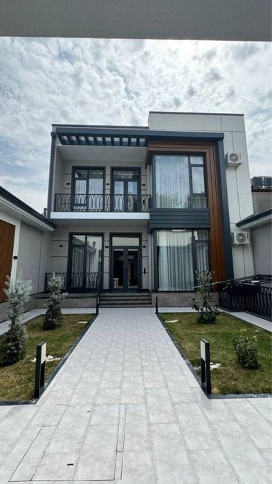 9-xonali uy, 400 m², Toshkent, Yakkasaroy tumani, sotuvga