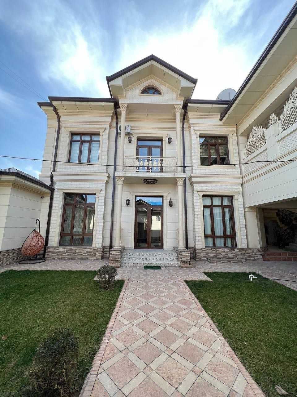 6-комнатный дом, 400 м², Ташкент, Яккасарайский район, на продажу