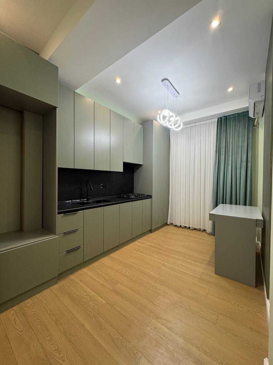 5-комнатная квартира, 117 м², Ташкент, Шайхантахурский район, на продажу