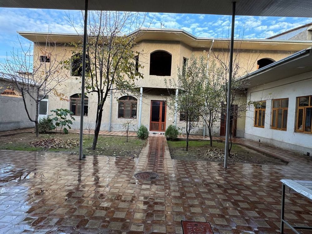 8-xonali uy, 600 m², Toshkent, Uchtepa tumani, sotuvga