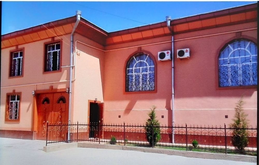 8-комнатный дом, 600 м², Ташкент, Учтепинский район, на продажу