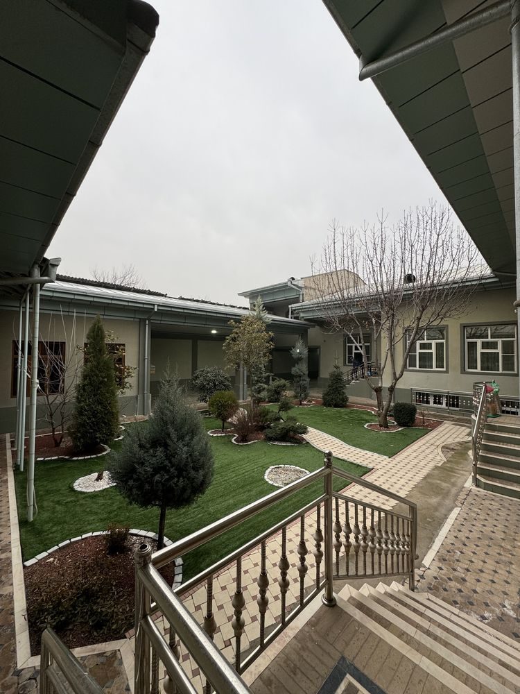 10-xonali uy, 1000 m², Toshkent, Uchtepa tumani, sotuvga