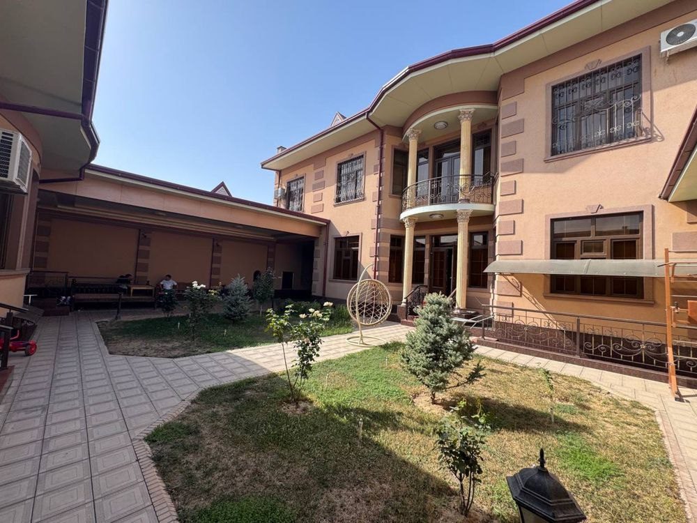 11-xonali uy, 550 m², Toshkent, Uchtepa tumani, sotuvga