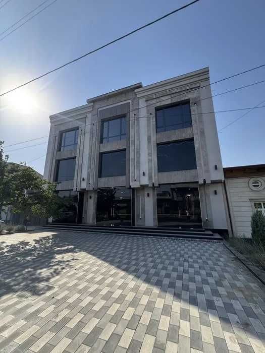 Uchtepa tumani, savdo binosi sotiladi
