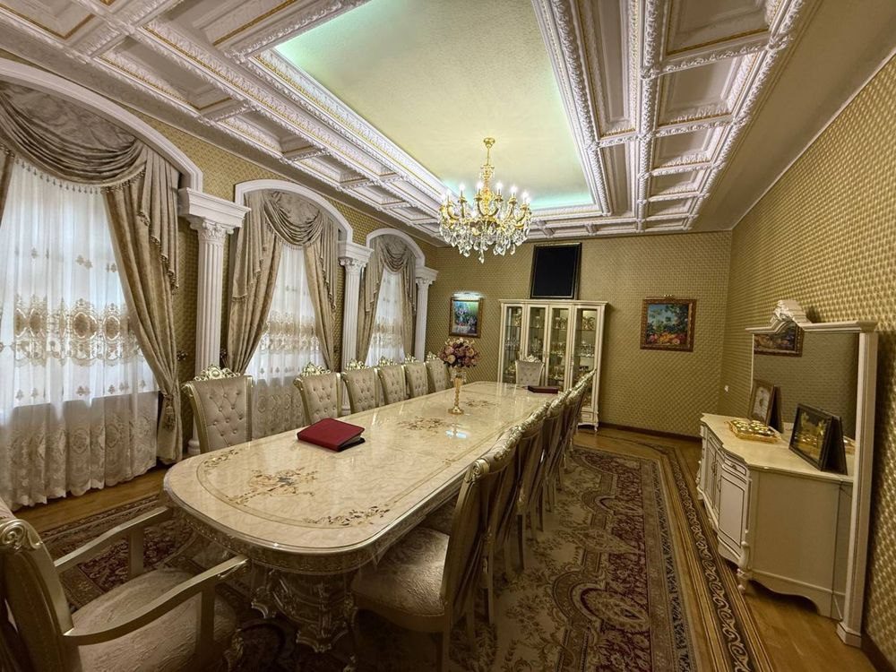 8-xonali uy, 600 m², Toshkent, Uchtepa tumani, sotuvga