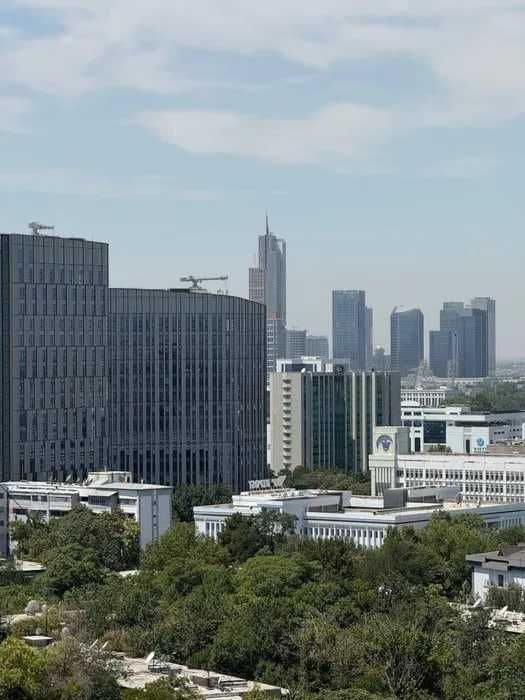 Commercial premises for sale on the 18th floor