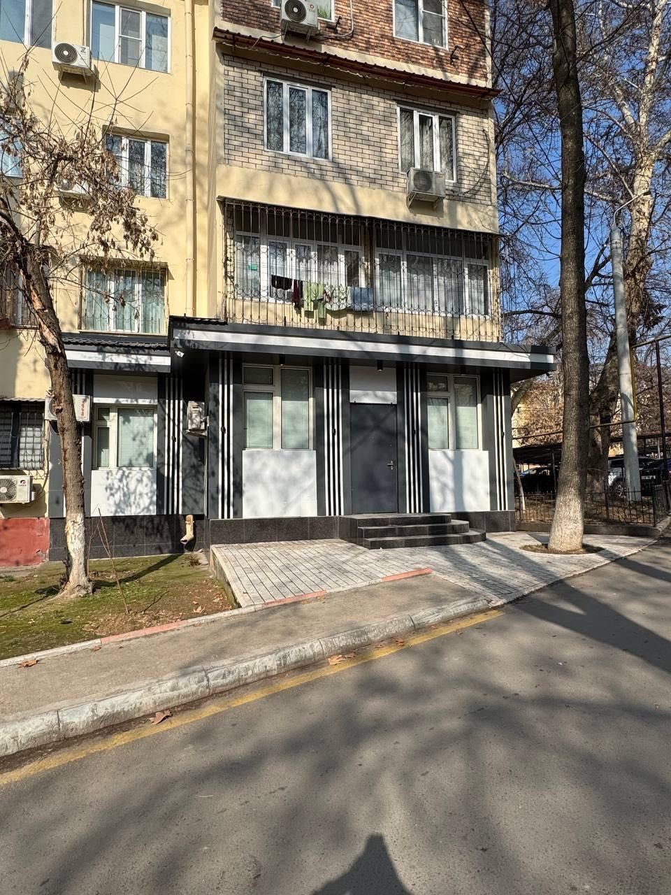Sotiladi ofis Ts4, Oloy bozori, 118m2
