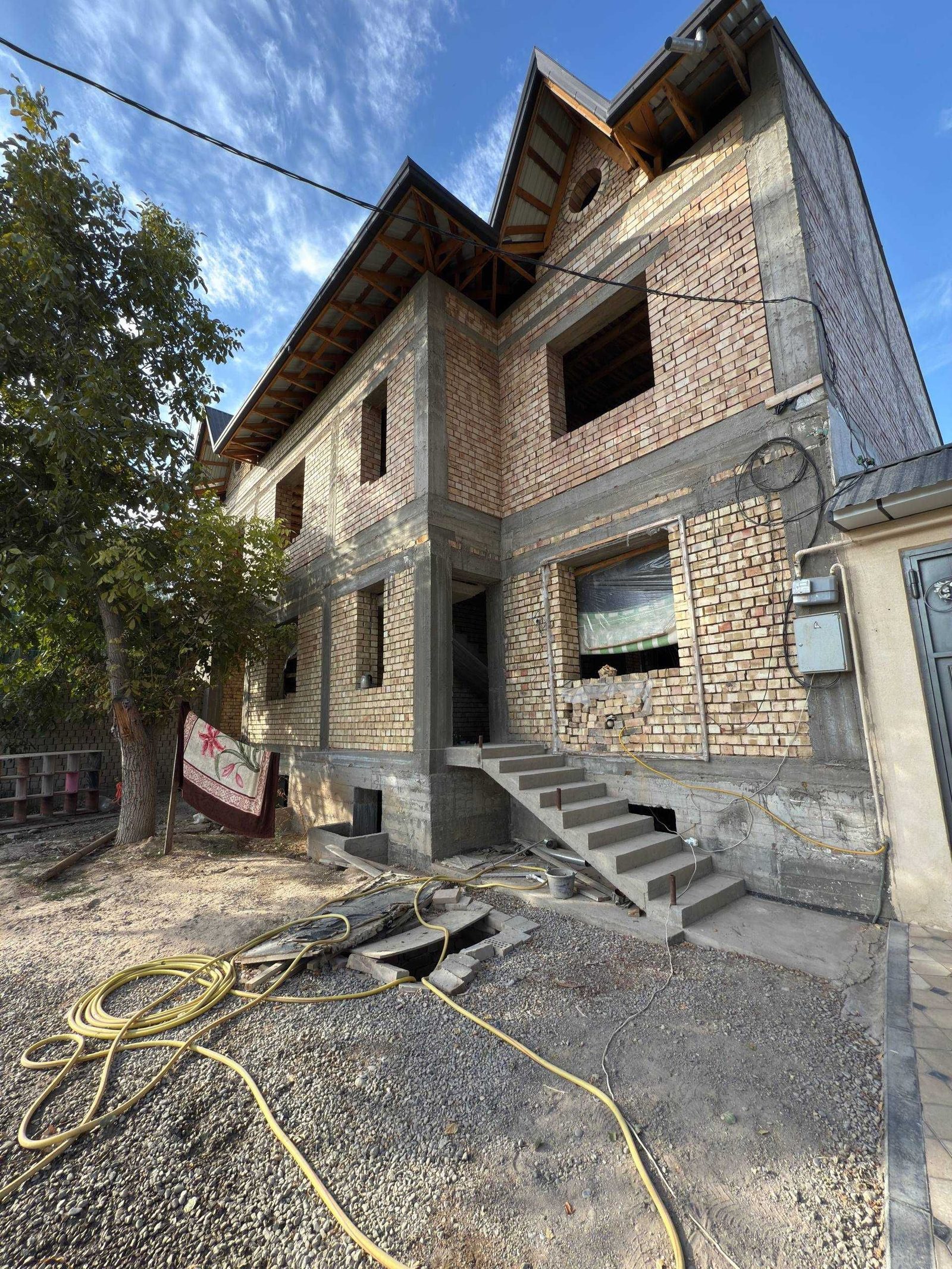 7-xonali uy, 300 m², Toshkent, Mirzo Ulug‘bek tumani, sotuvga