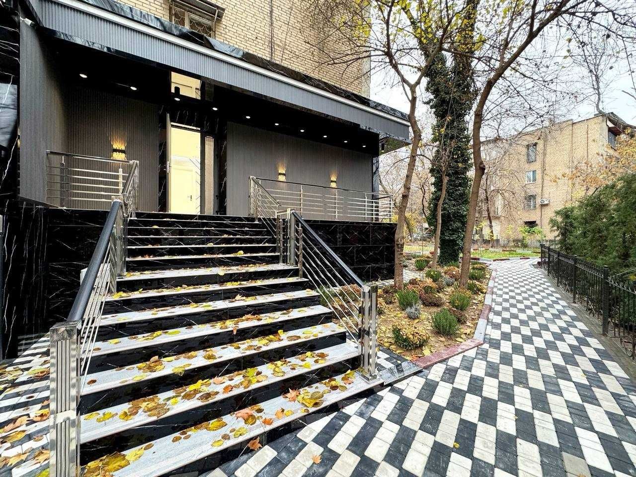Commercial space for sale 55m2. Landmark: C1 / Dolce Italia