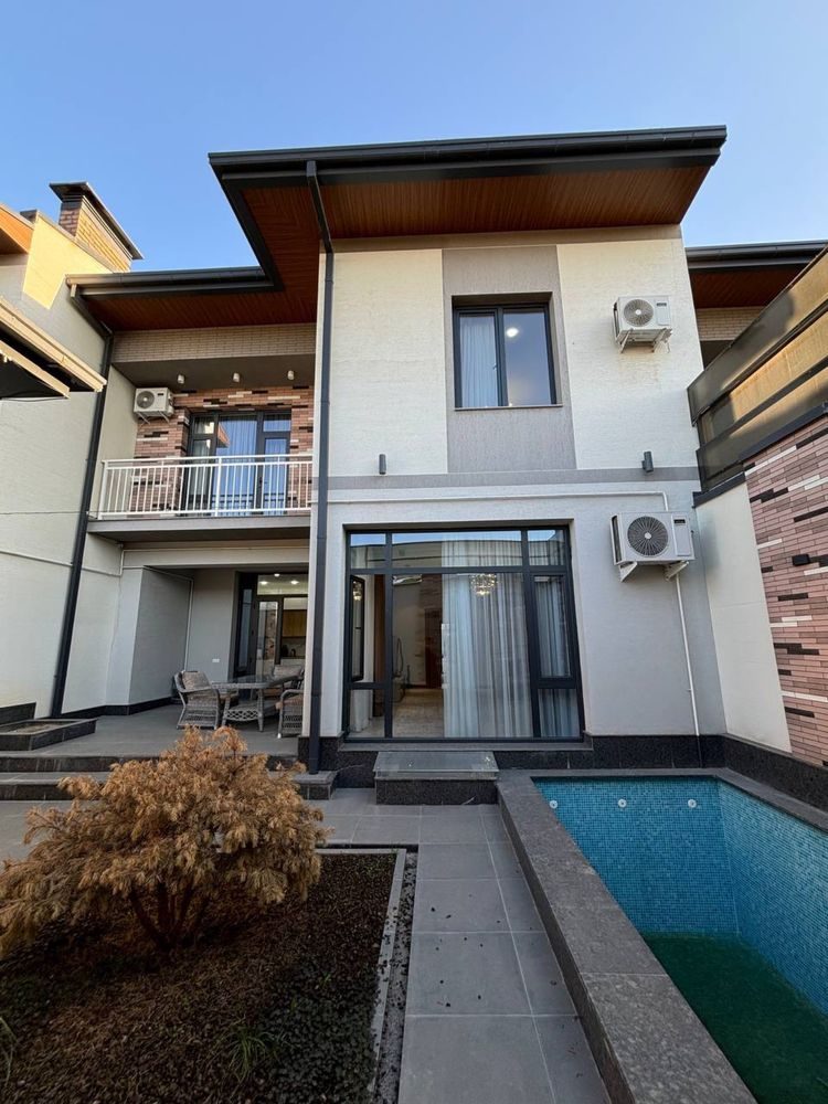 5-xonali uy, 270 m², Toshkent, Mirzo Ulug‘bek tumani, sotuvga