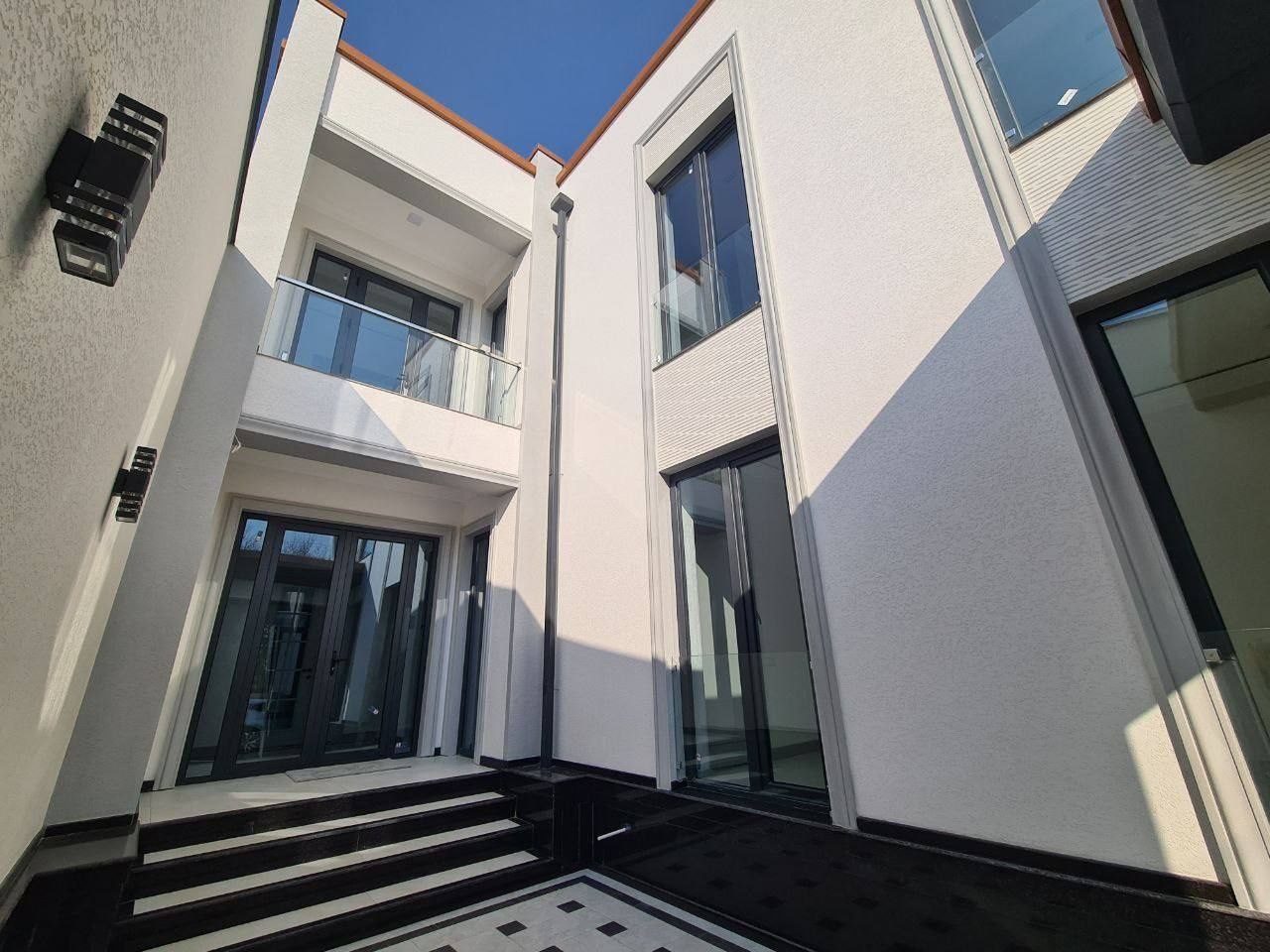 5-xonali uy, 250 m², Toshkent, Mirzo Ulug‘bek tumani, sotuvga