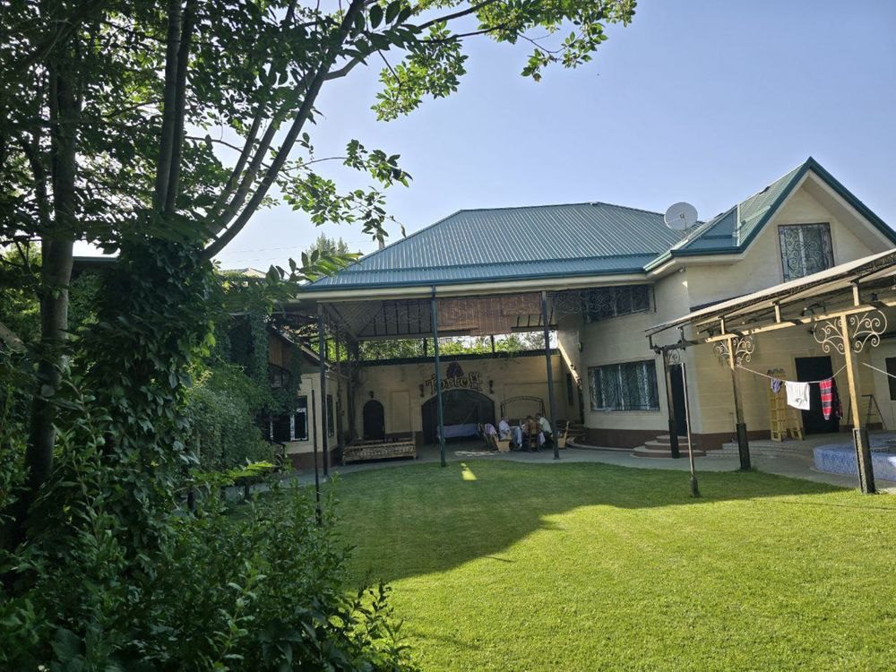 15-xonali uy, 700 m², Toshkent, Mirzo Ulug‘bek tumani, sotuvga