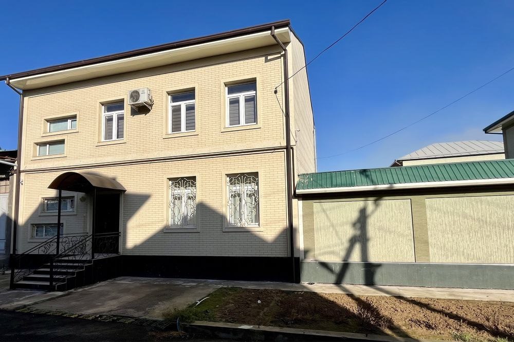 5-комнатный дом, 400 м², Ташкент, Юнусабадский район, на продажу