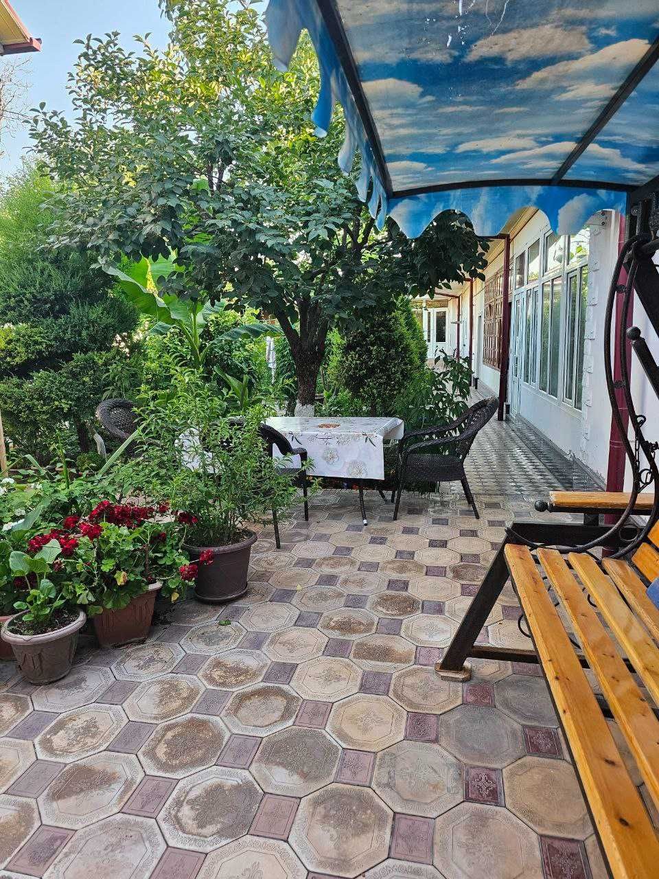 12-xonali uy, 220 m², Toshkent, Mirzo Ulug‘bek tumani, sotuvga