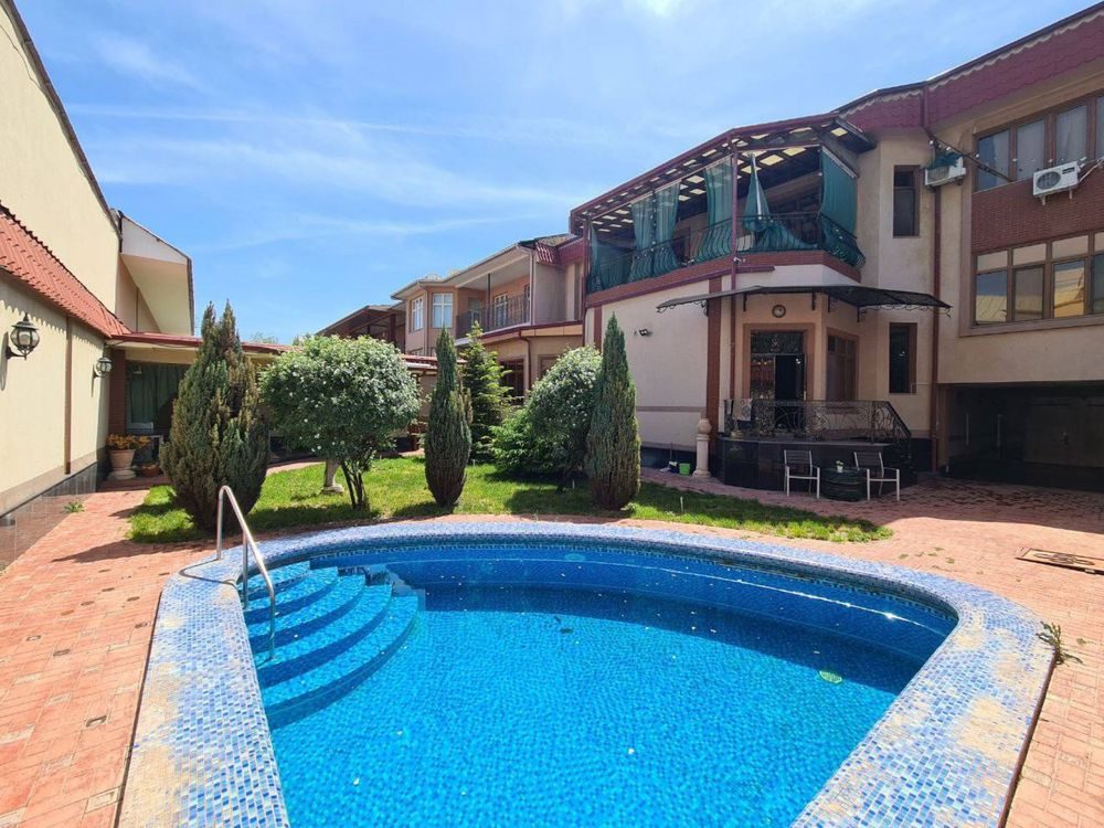 7-xonali uy, 800 m², Toshkent, Mirzo Ulug‘bek tumani, sotuvga