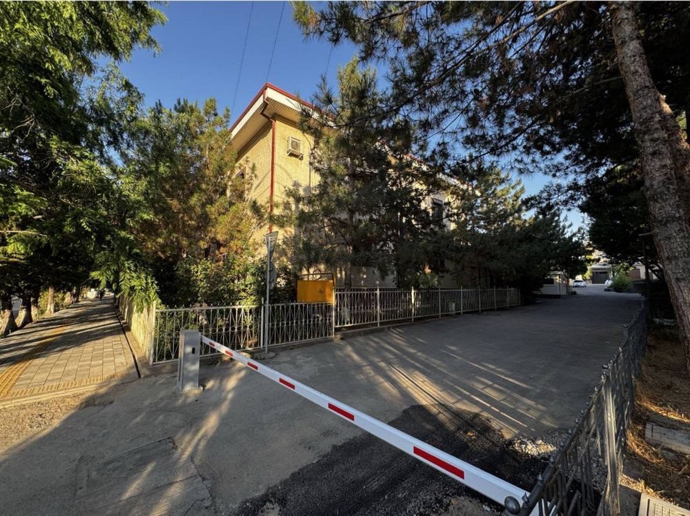 10-xonali uy, 750 m², Toshkent, Mirzo Ulug‘bek tumani, sotuvga