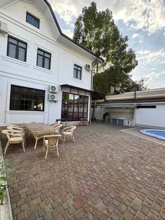 6-xonali uy, 300 m², Toshkent, Mirzo Ulug‘bek tumani, sotuvga