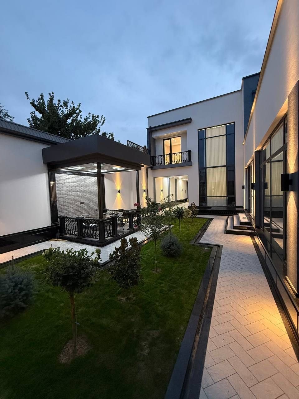 7-xonali uy, 540 m², Toshkent, Mirzo Ulug‘bek tumani, sotuvga