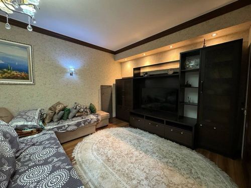 3 room apartment for rent. Alisher Navoi street, new building, near Tashkent City.