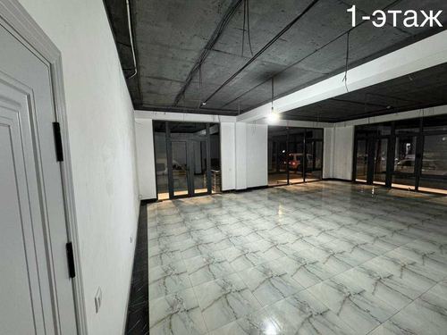 Продается 3-этажное здание с подвалом. Яшнабадский район.