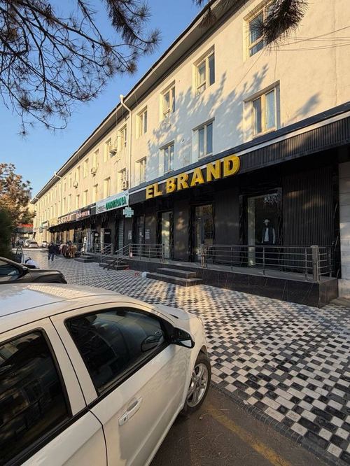 Яшнабад, парк Ашхабад - Продается нежилое помещение вдоль дороги 450м2