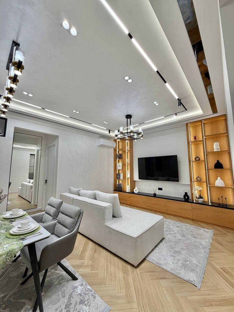 For sale: bright 3-room apartment in the city center Id07
