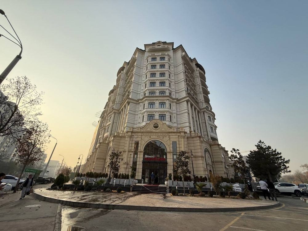 4-xonali kvartira, 156 m², sotuvga